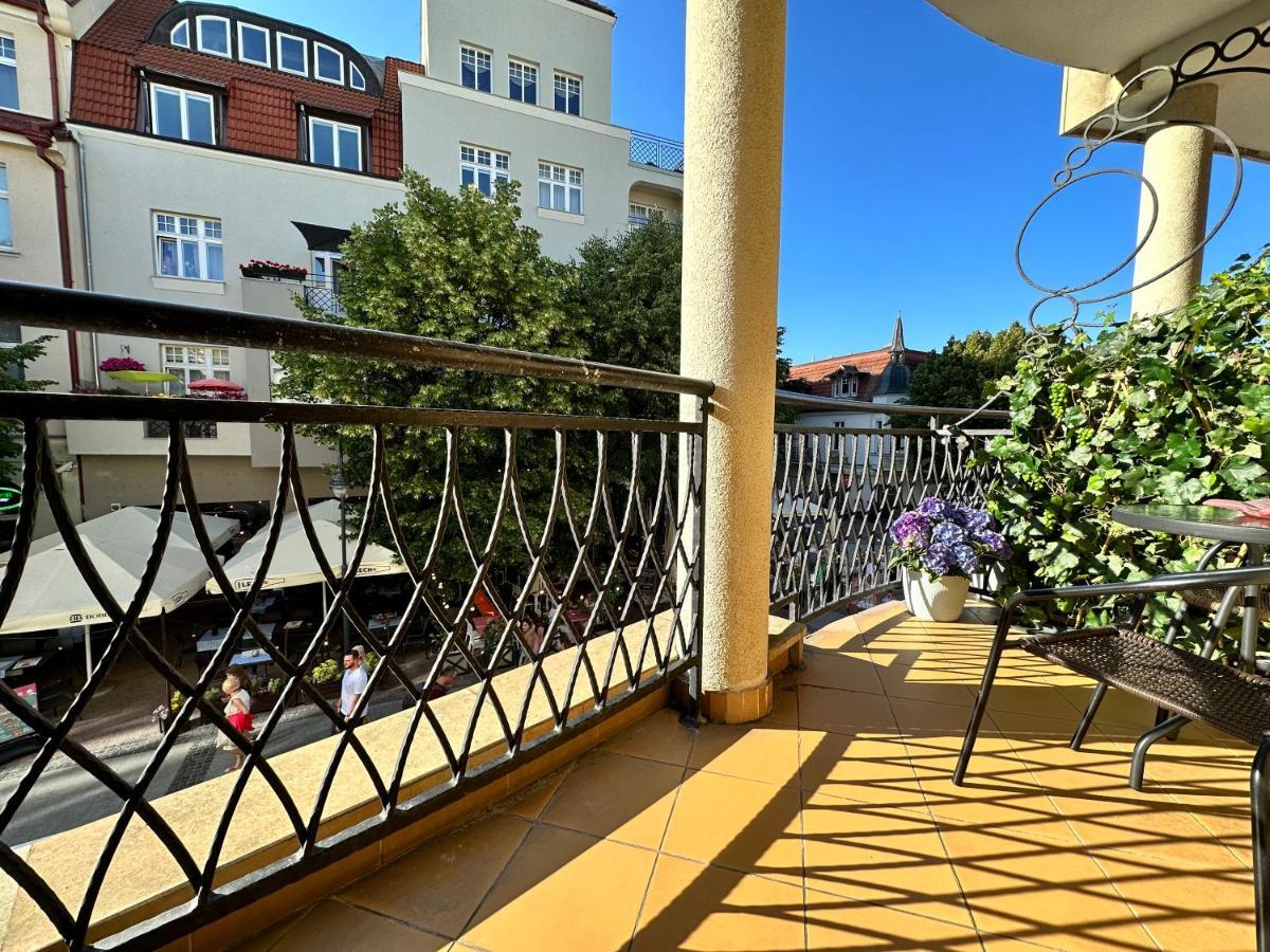 Azja, Sopot Monte Cassino, Balkon, Parking Eksteriør billede
